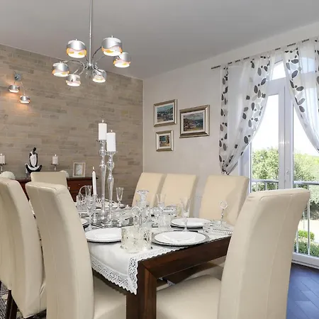 Bella Monty Holiday home *