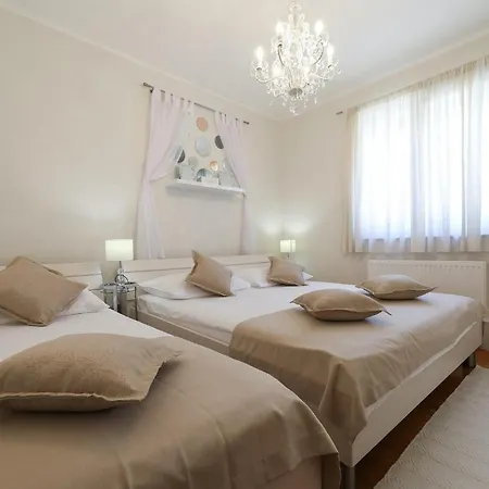 Holiday home Bella Monty *